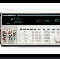 Fluke 5700A  High Performance 
