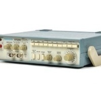 Model No : CFG250 / 함수발생기( / F
